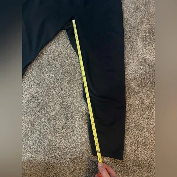 Women’s Plus Nike Black Leggings - Picture 8 of 15